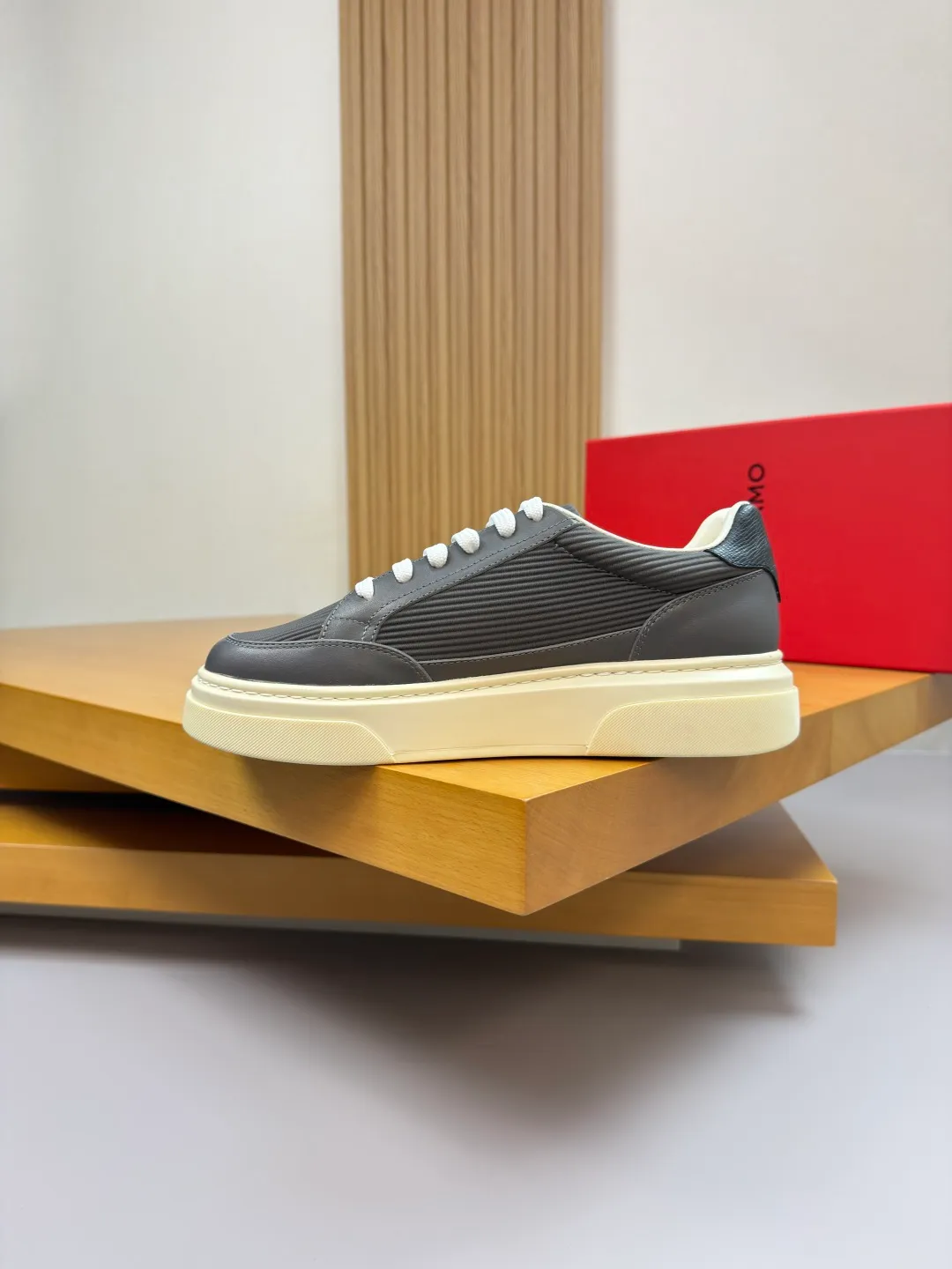 Men's men's shoes 💰420 [New style] 🏃‍♂️🏃‍♂️[ Ferragamo] Ferragamo - High-end quality original order·Casual sports shoes - Upper: 🔝Nappa calfskin, suede calfskin, shoe body. Sewing brand totem, tongue air pressure brand logo - Inner: water-dyed cowhide - Outsole: ultra-light TPU foam rubber; molded outsole -Ultra-high quality control and fine workmanship: outstanding (high-end, extravagance, grade) -Size: 38-45 (46, can be customized)
